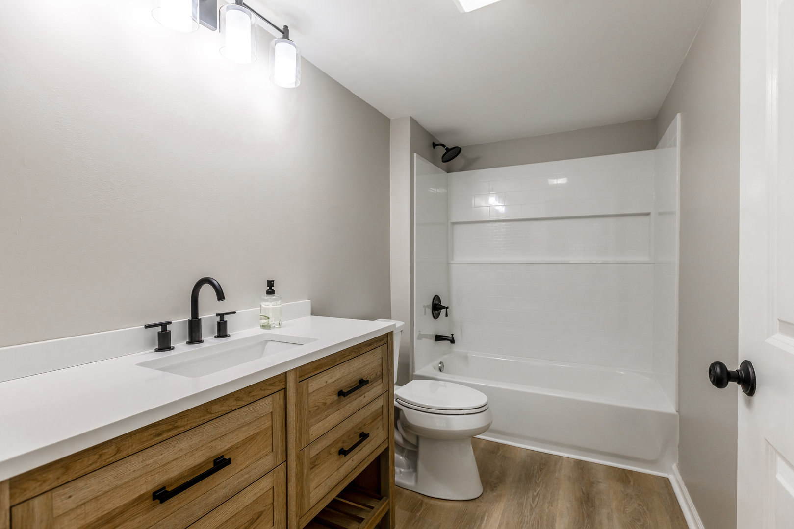 2819 Rutland Circle #102, Naperville, IL 60564