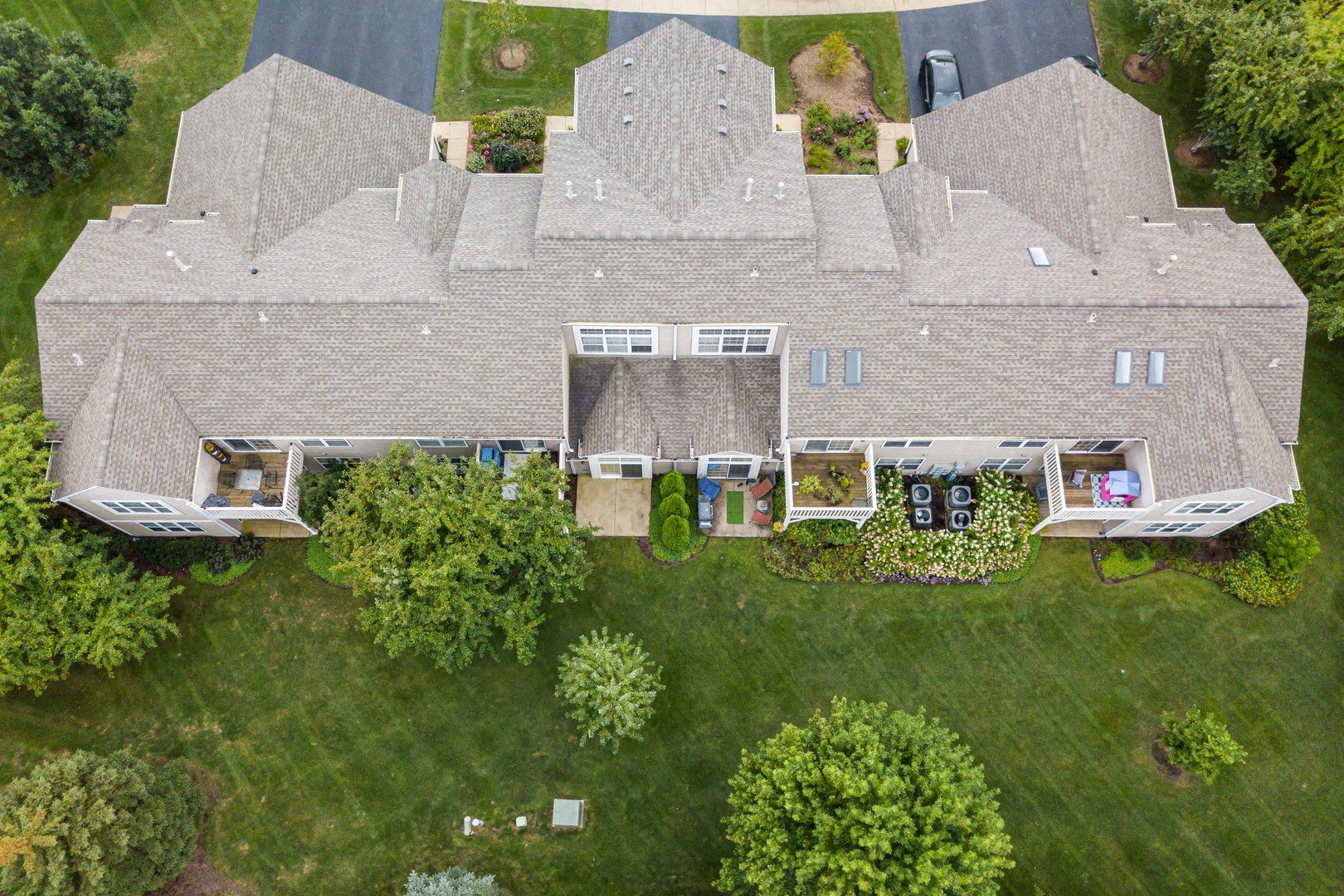 2819 Rutland Circle #102, Naperville, IL 60564