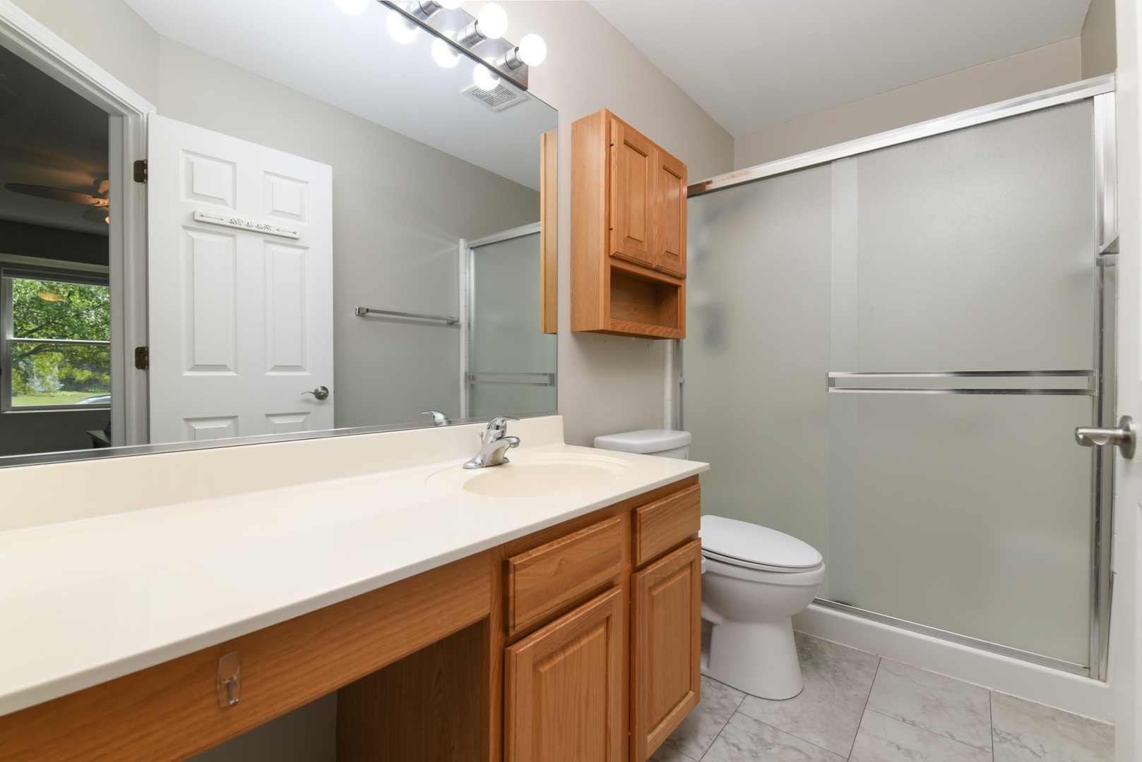 2366 Nantucket Lane, Elgin, IL 60123