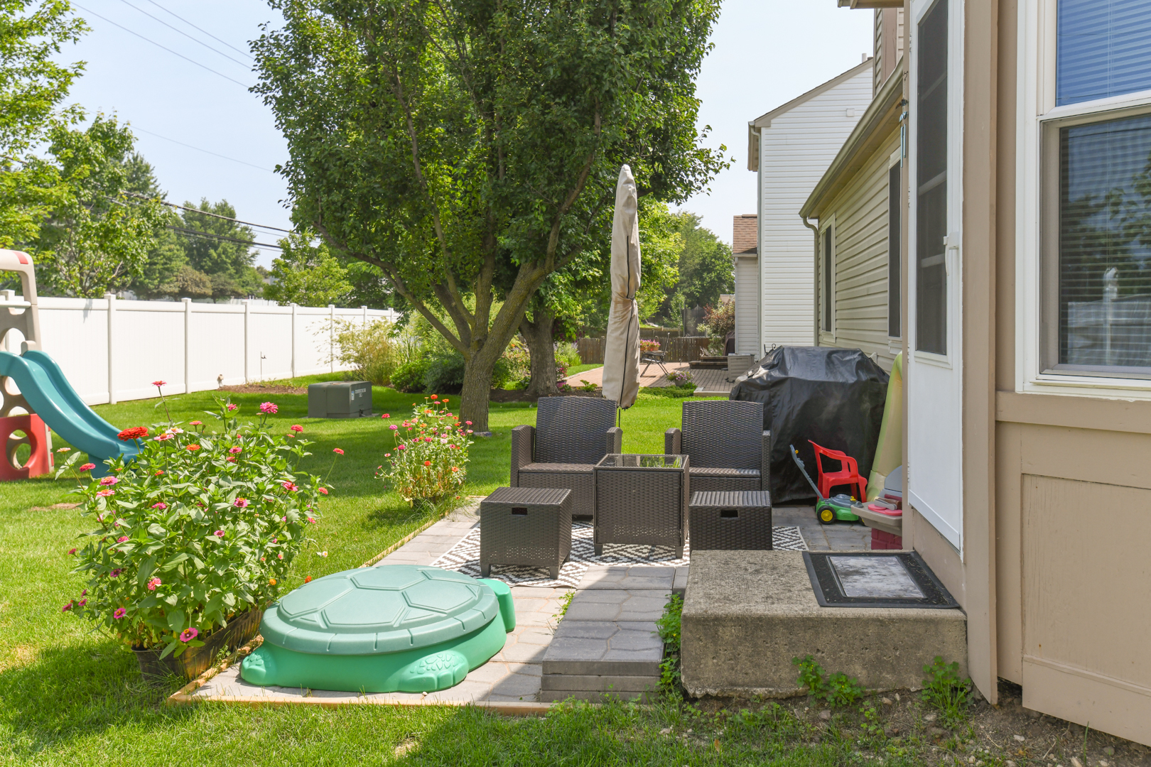 2366 Nantucket Lane, Elgin, IL 60123