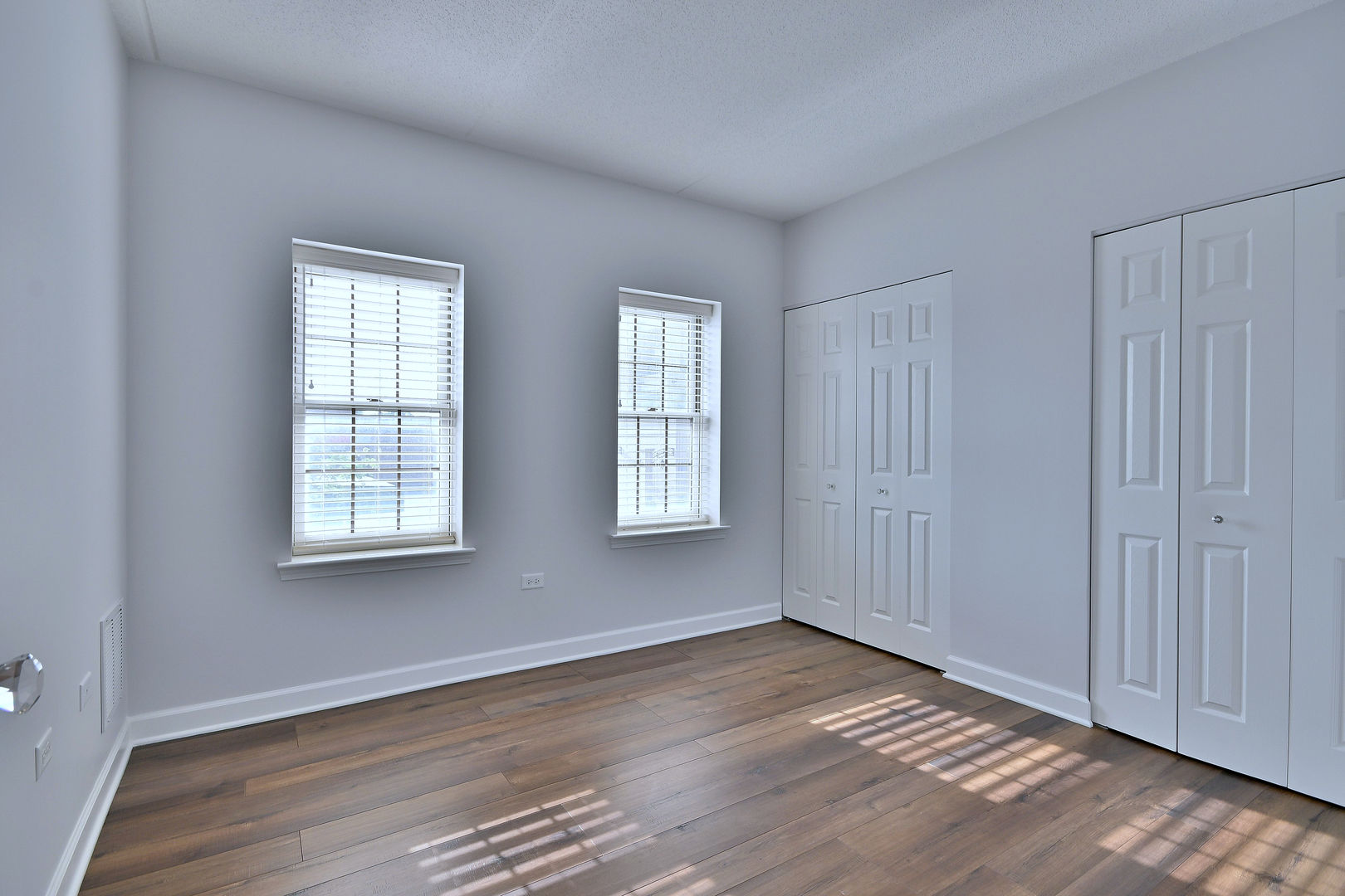 210 N Addison Avenue #201, Elmhurst, IL 60126