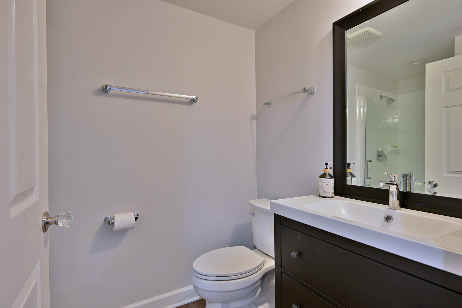 210 N Addison Avenue #201, Elmhurst, IL 60126
