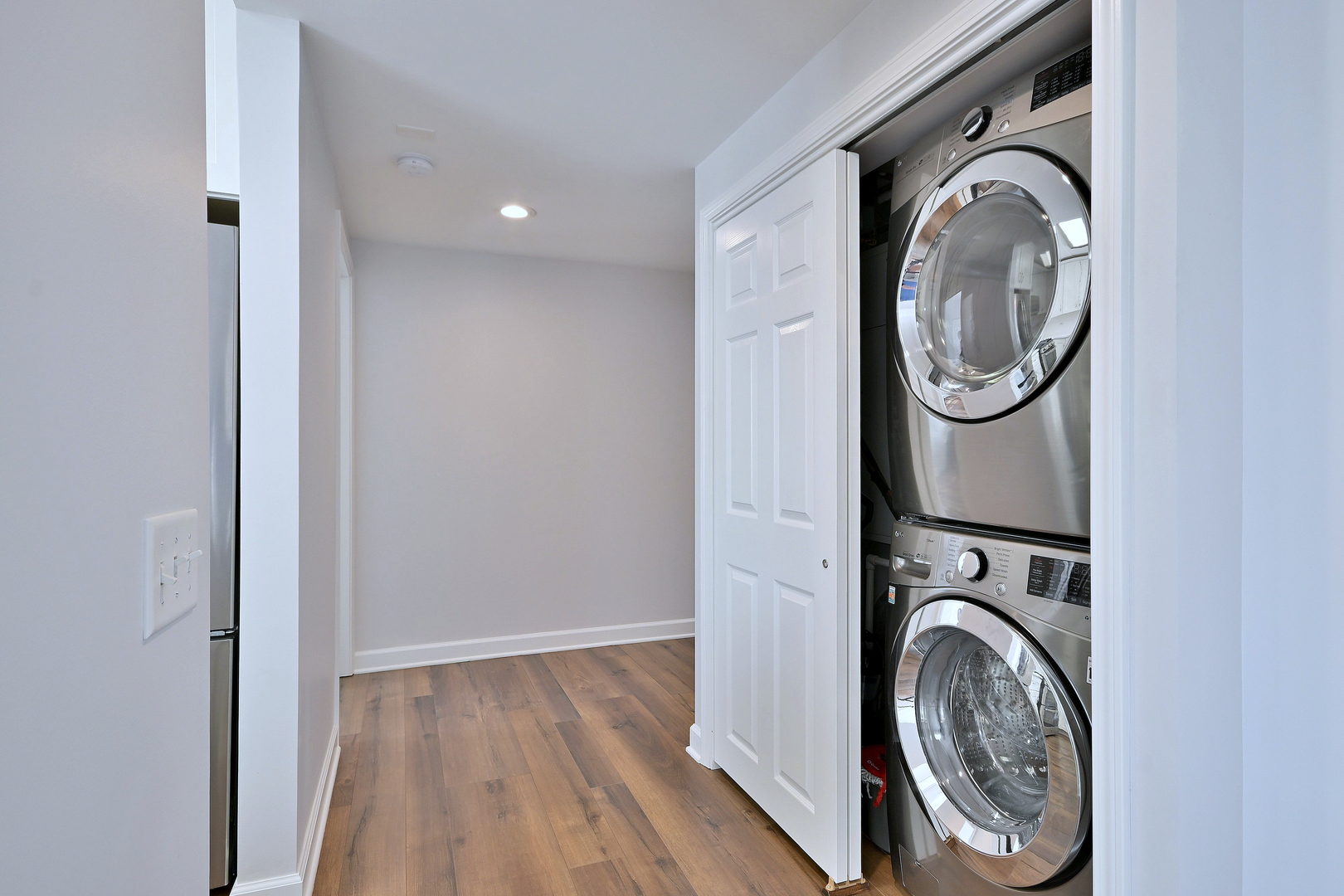 210 N Addison Avenue #201, Elmhurst, IL 60126
