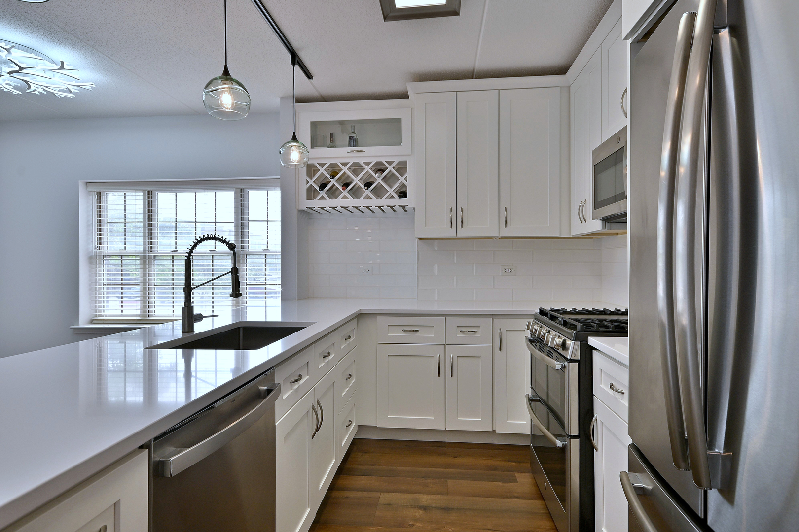 210 N Addison Avenue #201, Elmhurst, IL 60126