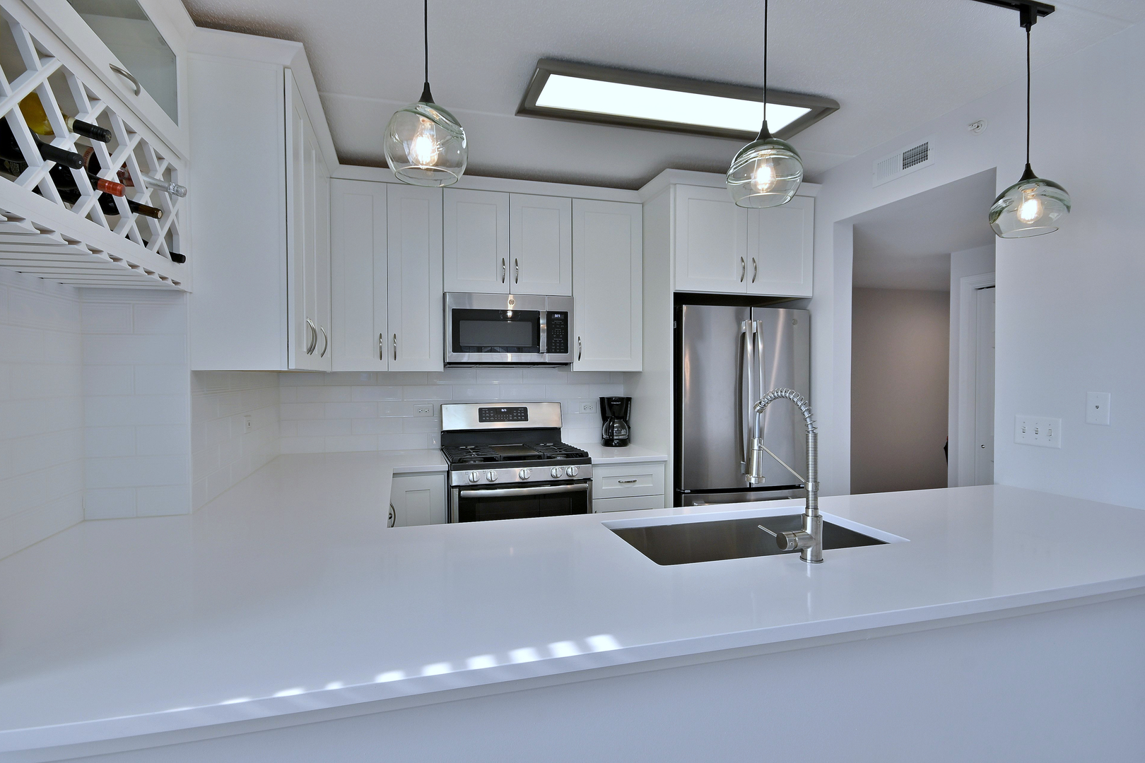210 N Addison Avenue #201, Elmhurst, IL 60126