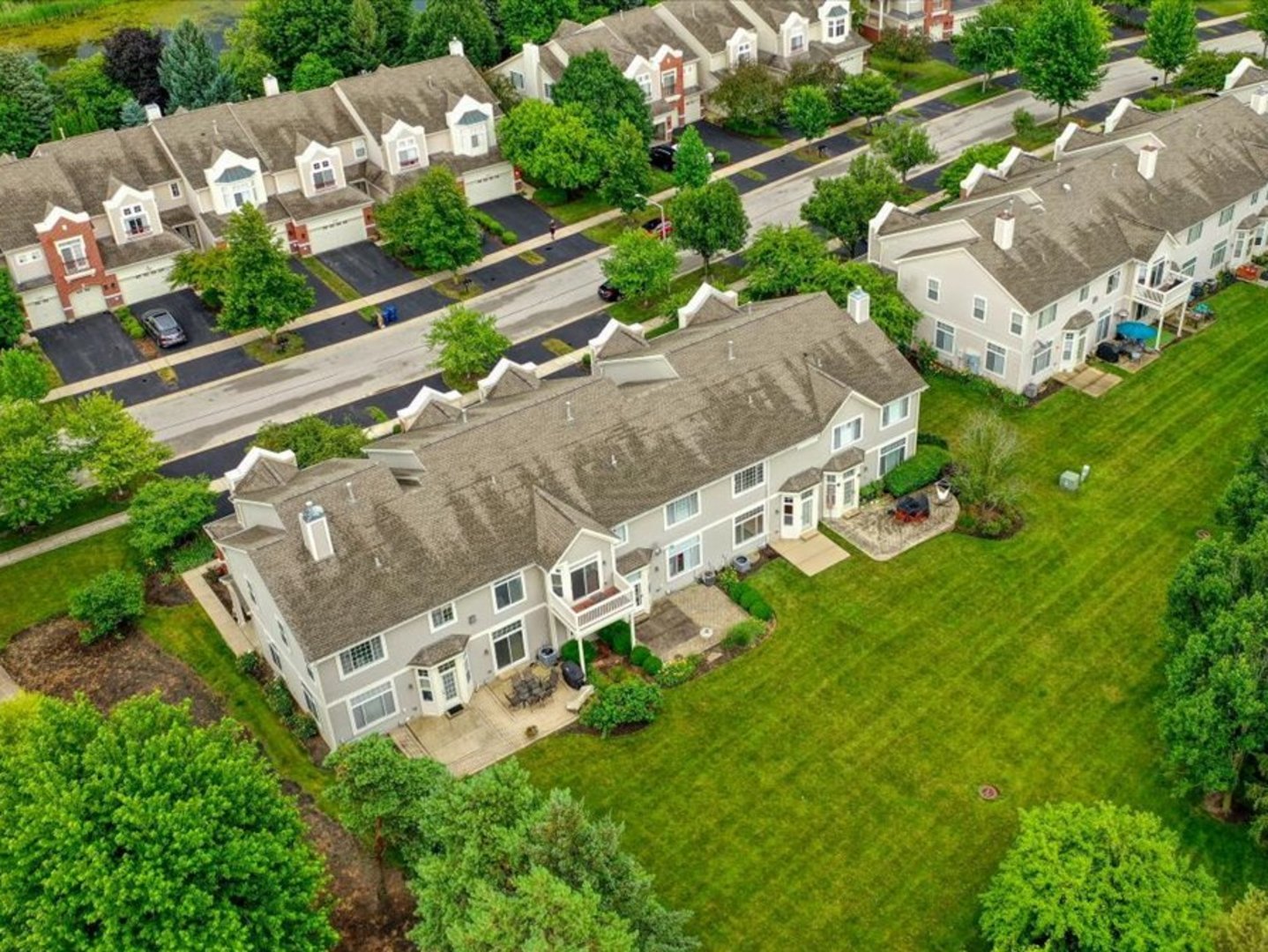 3310 Rosecroft Lane, Naperville, IL 60564