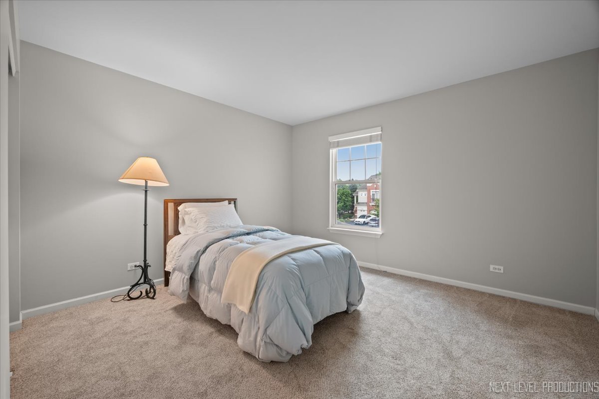 3310 Rosecroft Lane, Naperville, IL 60564