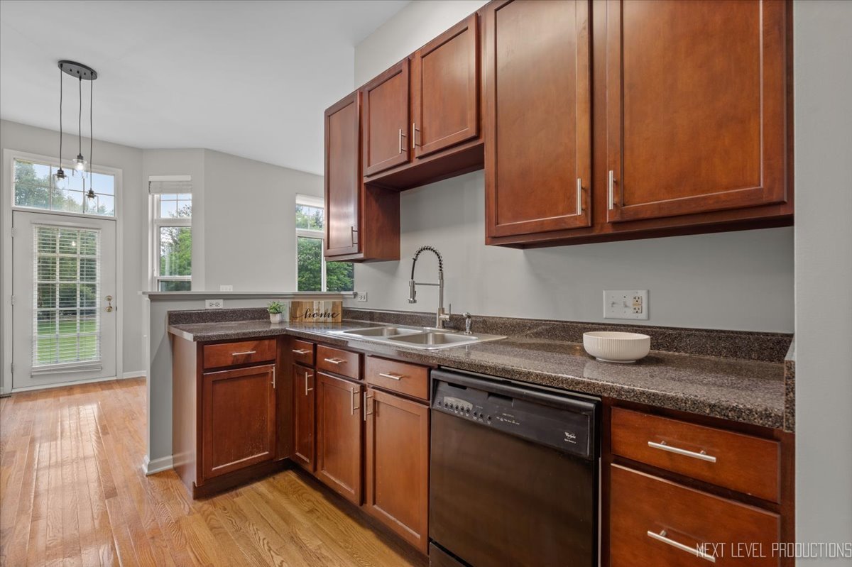 3310 Rosecroft Lane, Naperville, IL 60564