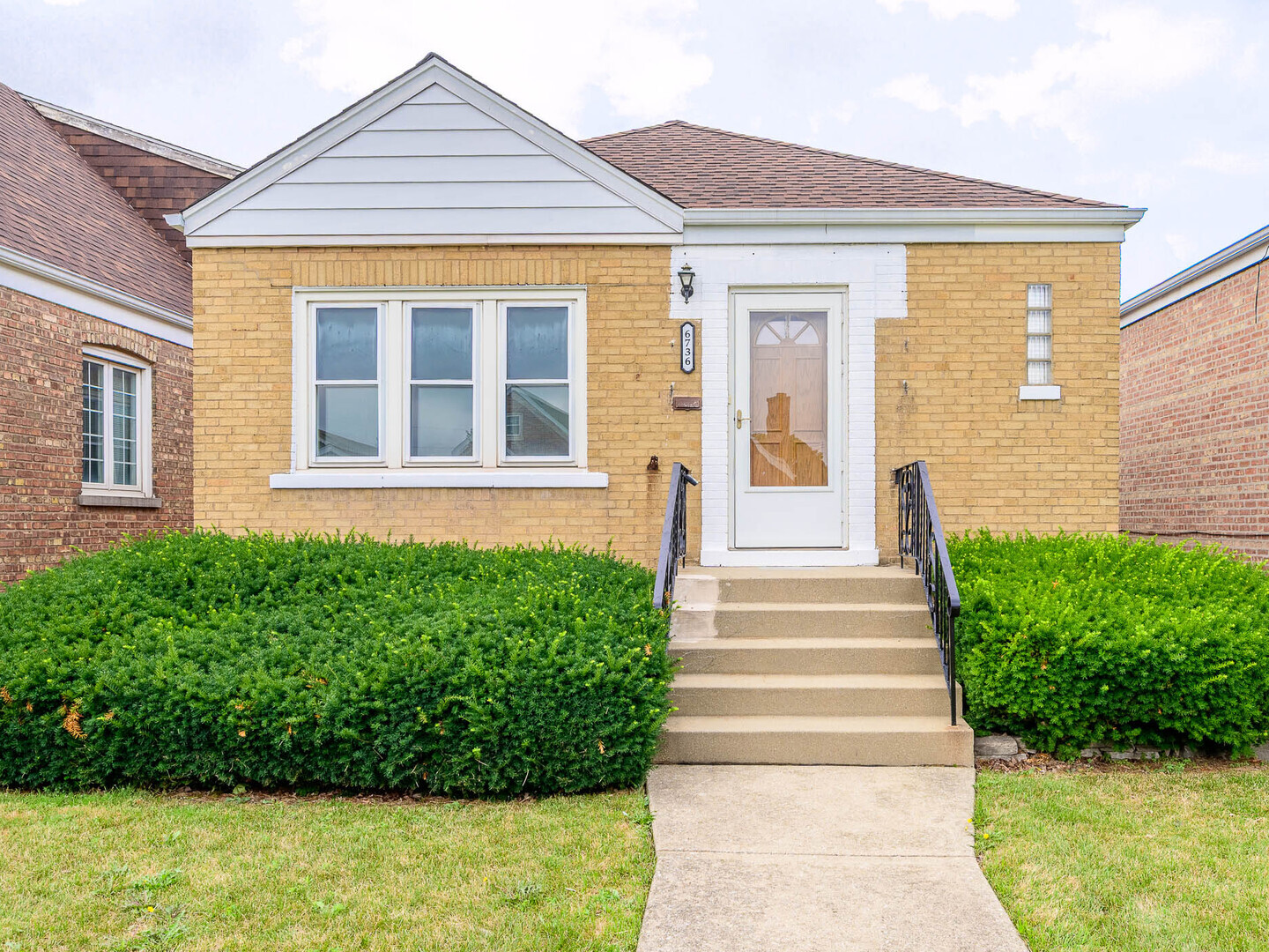 6736 S Kolin Avenue, Chicago, IL 60629