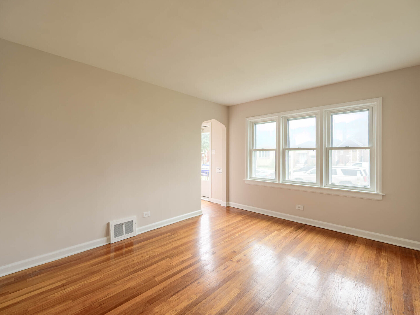 6736 S Kolin Avenue, Chicago, IL 60629