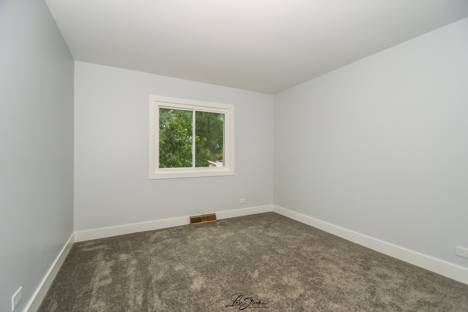 626 Derbyshire Lane, Bolingbrook, IL 60440