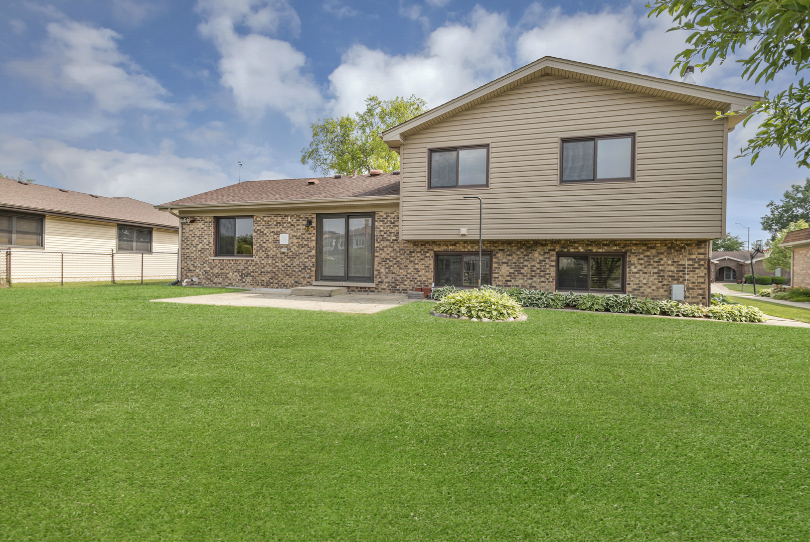 722 Seafarer Drive, Schaumburg, IL 60193
