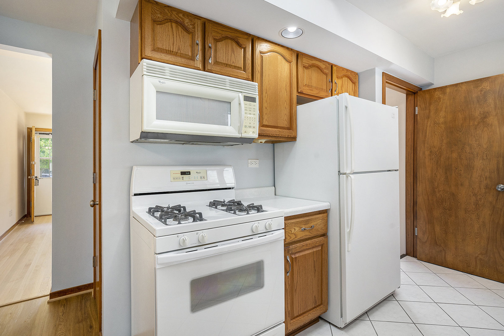 18518 Glen Oak Avenue, Lansing, IL 60438