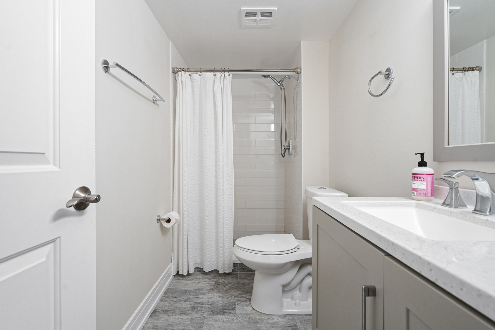 9197 North Road #C, Palos Hills, IL 60465
