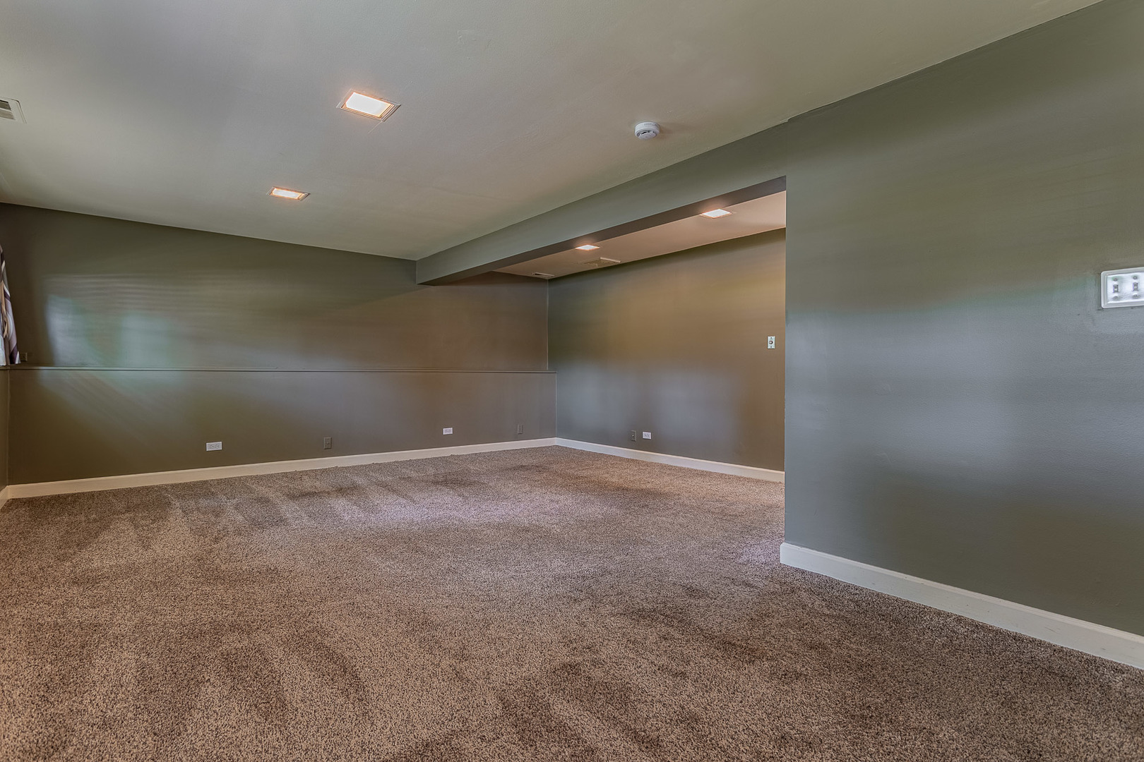 620 Lamorak Drive, Schaumburg, IL 60193