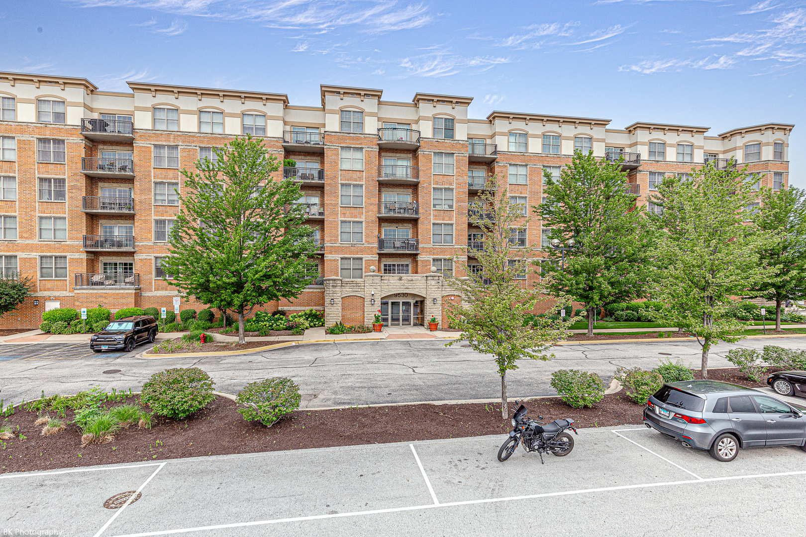 9530 S COOK Avenue #412, Oak Lawn, IL 60453