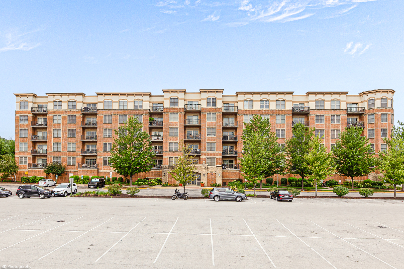 9530 S COOK Avenue #412, Oak Lawn, IL 60453