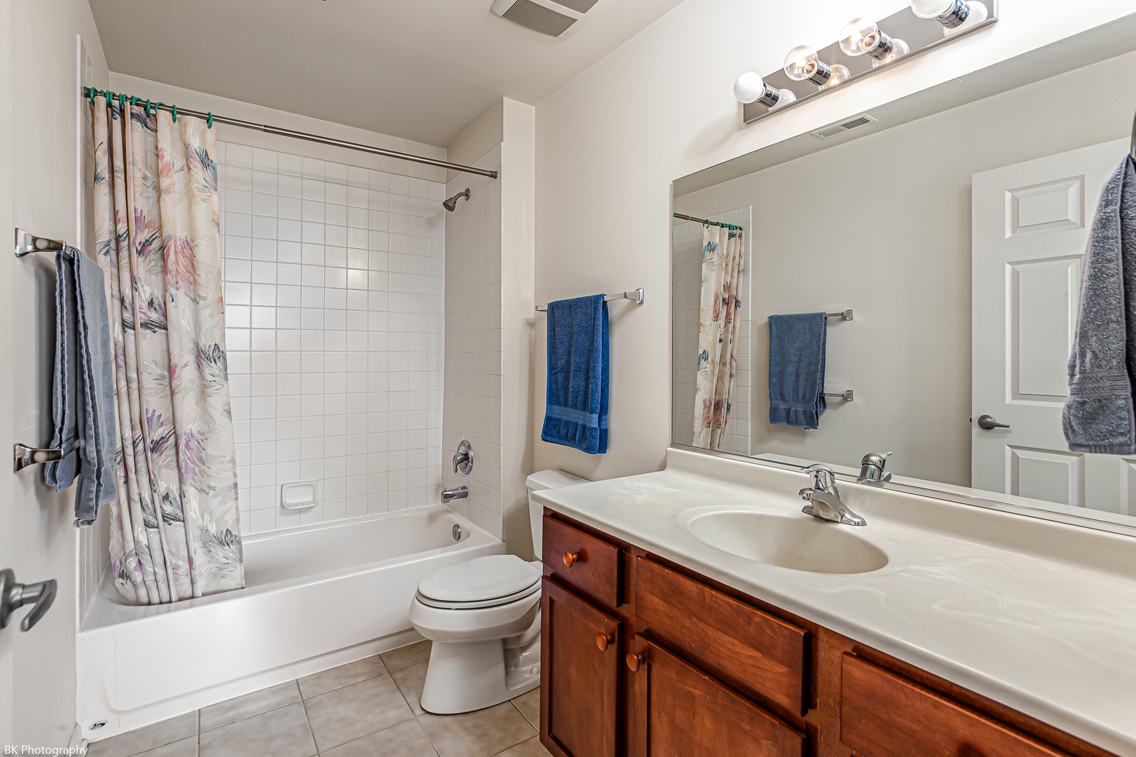 9530 S COOK Avenue #412, Oak Lawn, IL 60453