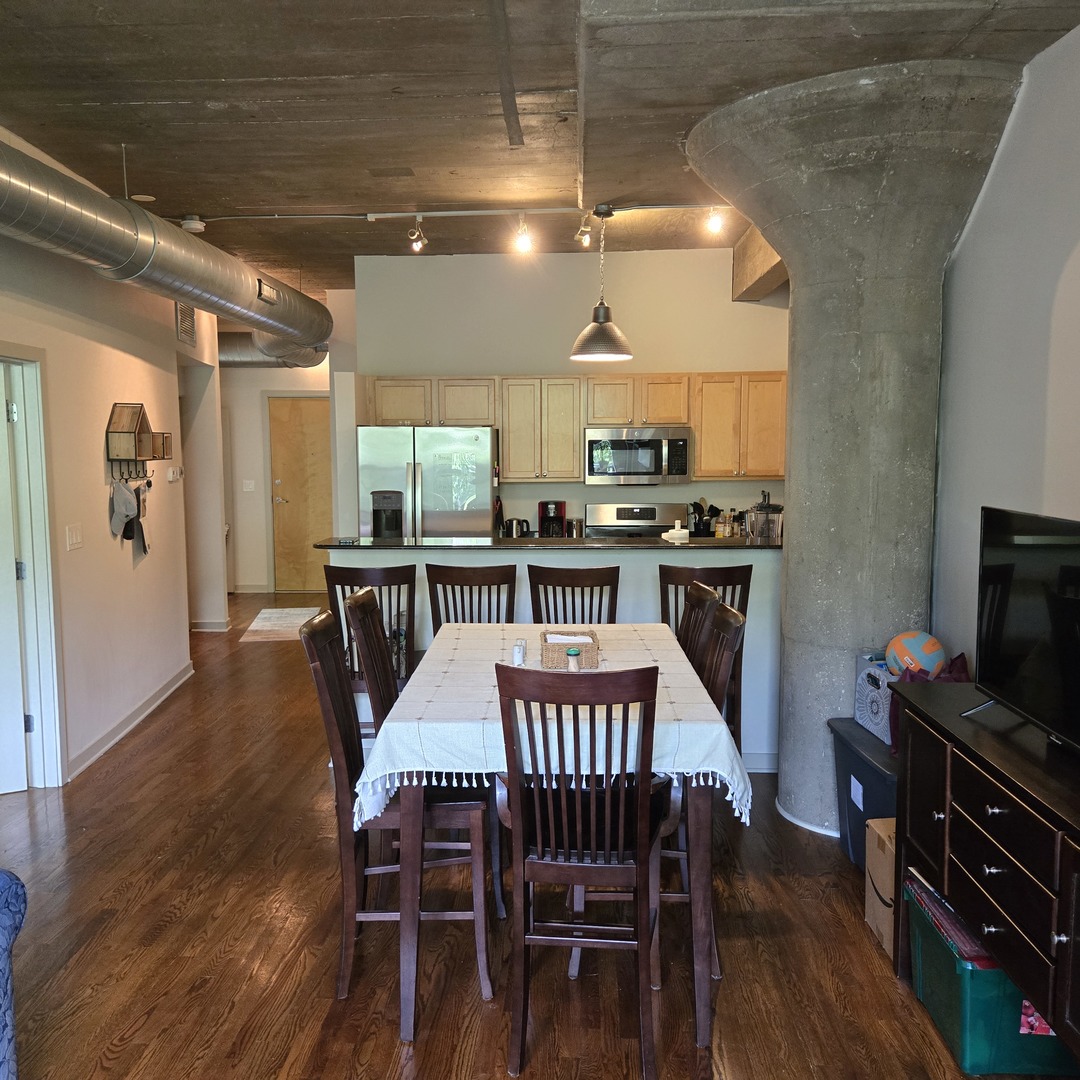 1111 W 15TH Street #228, Chicago, IL 60608