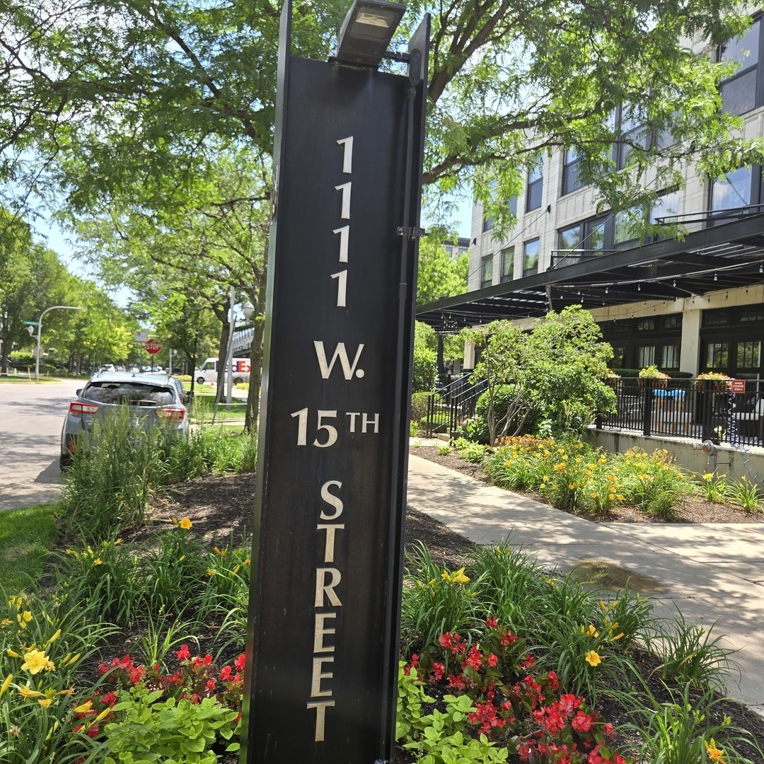 1111 W 15TH Street #228, Chicago, IL 60608