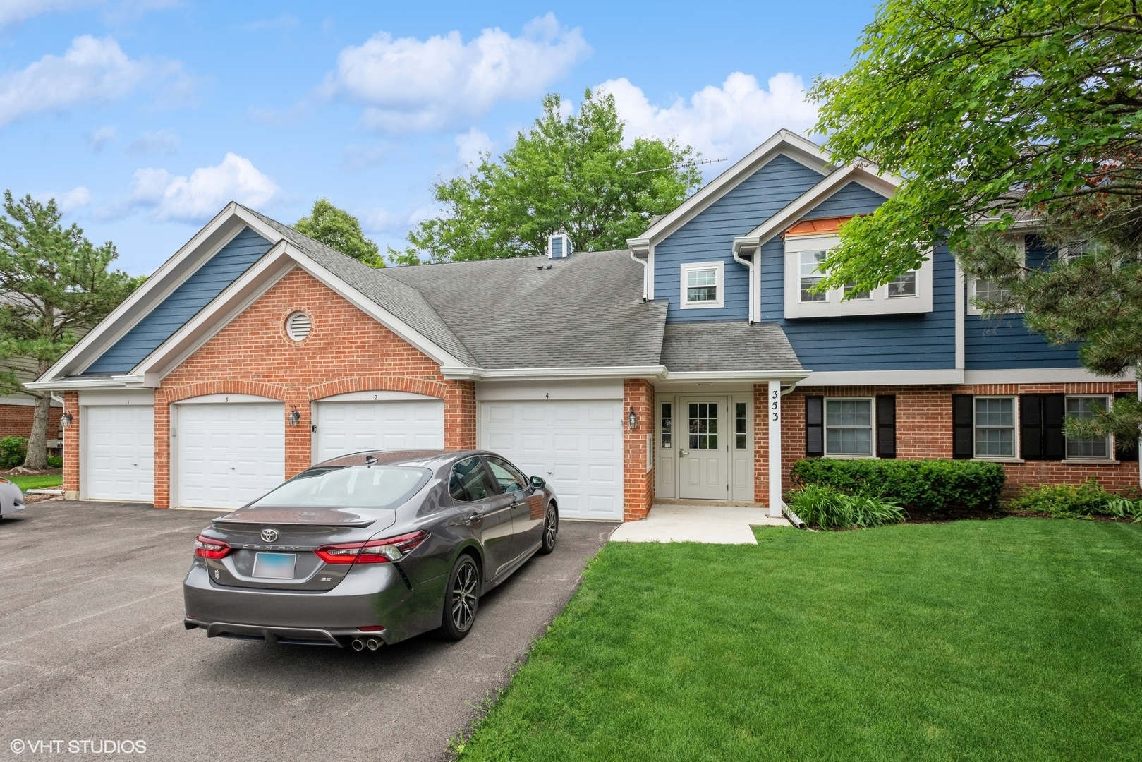 353 Pembroke Court #2, Schaumburg, IL 60193