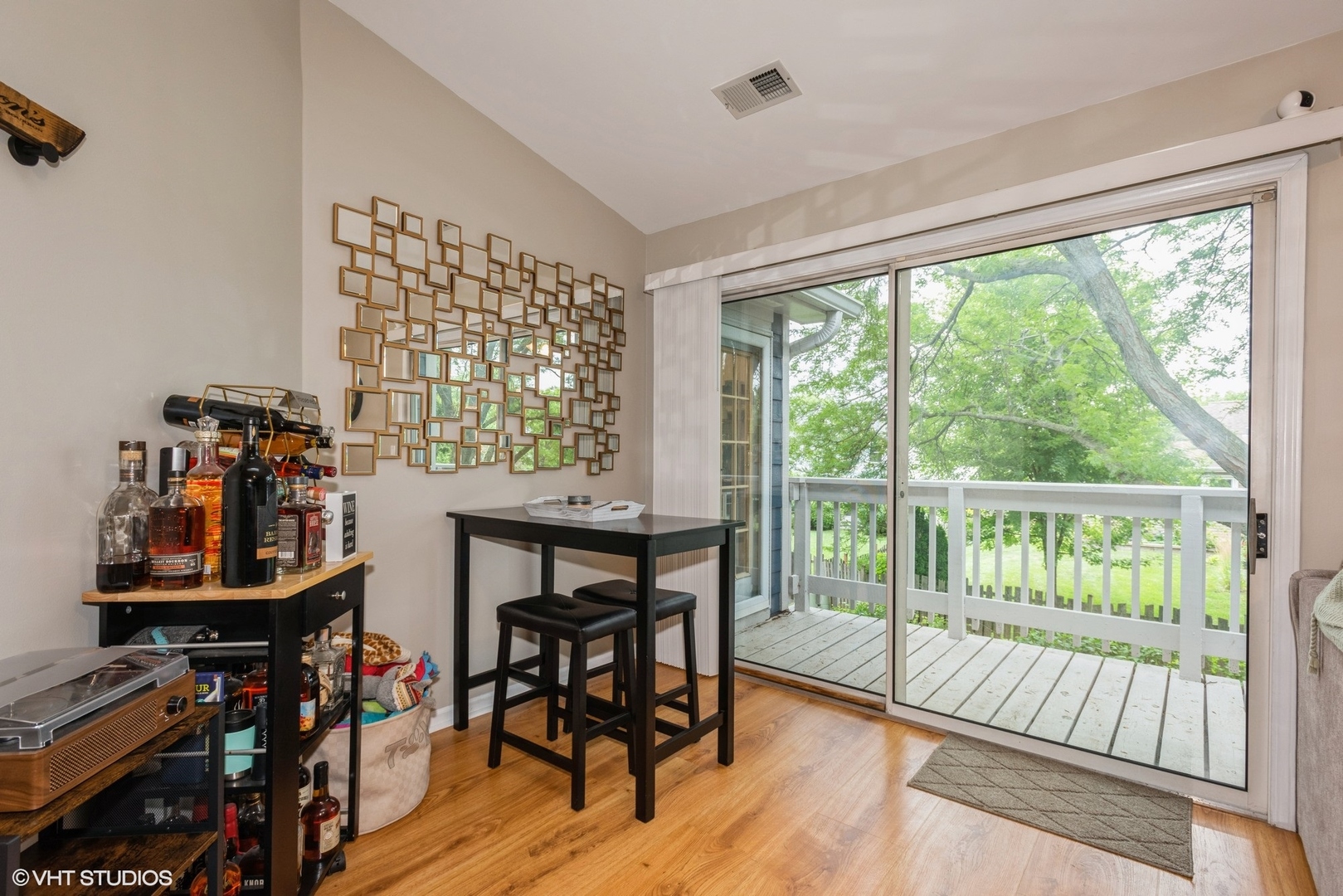 353 Pembroke Court #2, Schaumburg, IL 60193