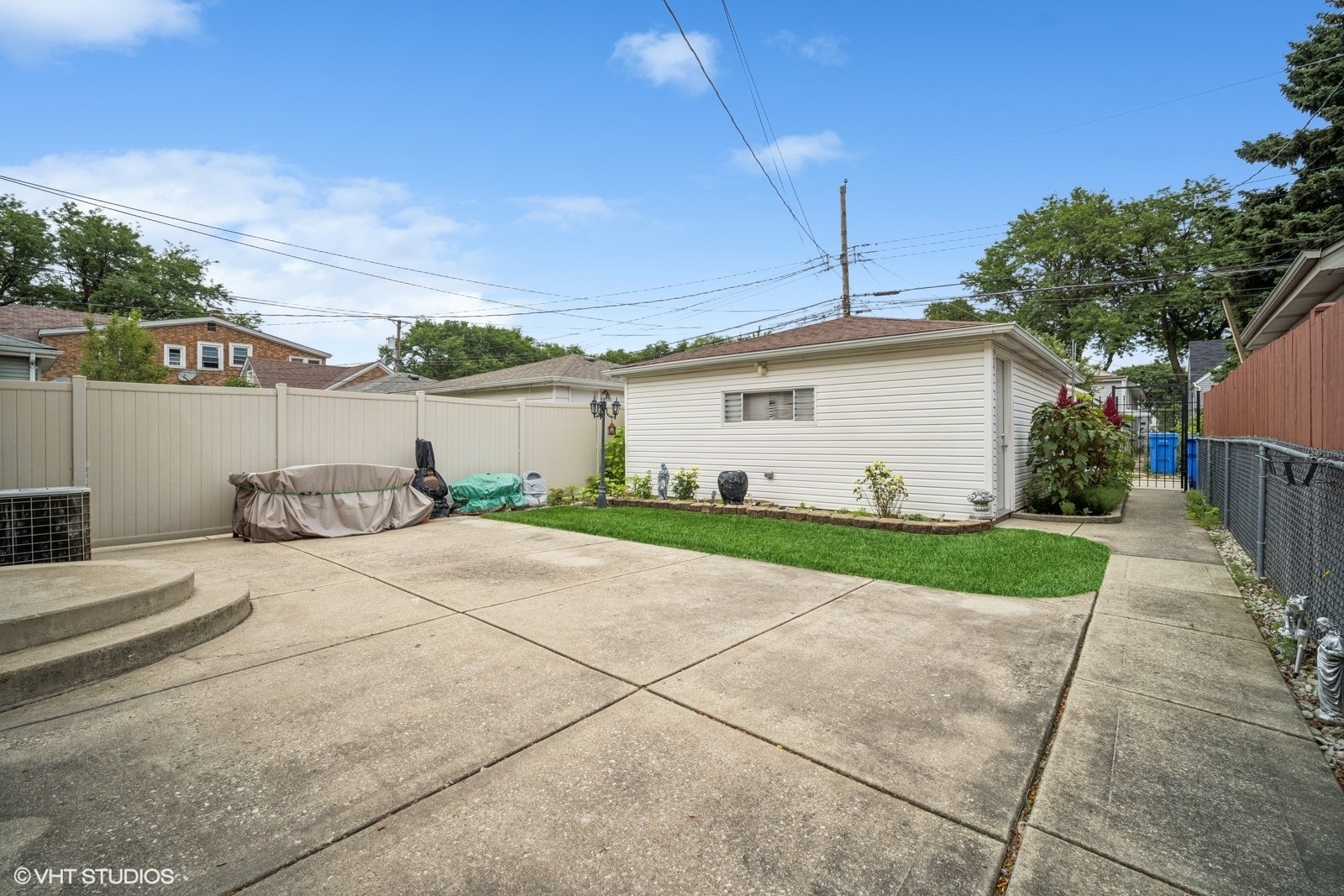 3231 N Osage Avenue, Chicago, IL 60634