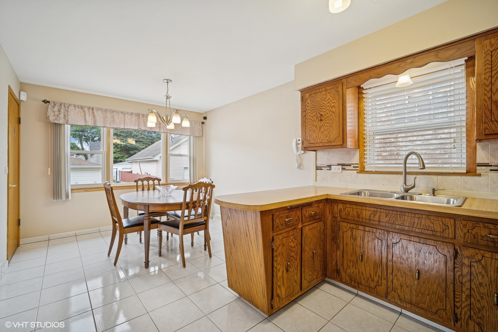 3231 N Osage Avenue, Chicago, IL 60634