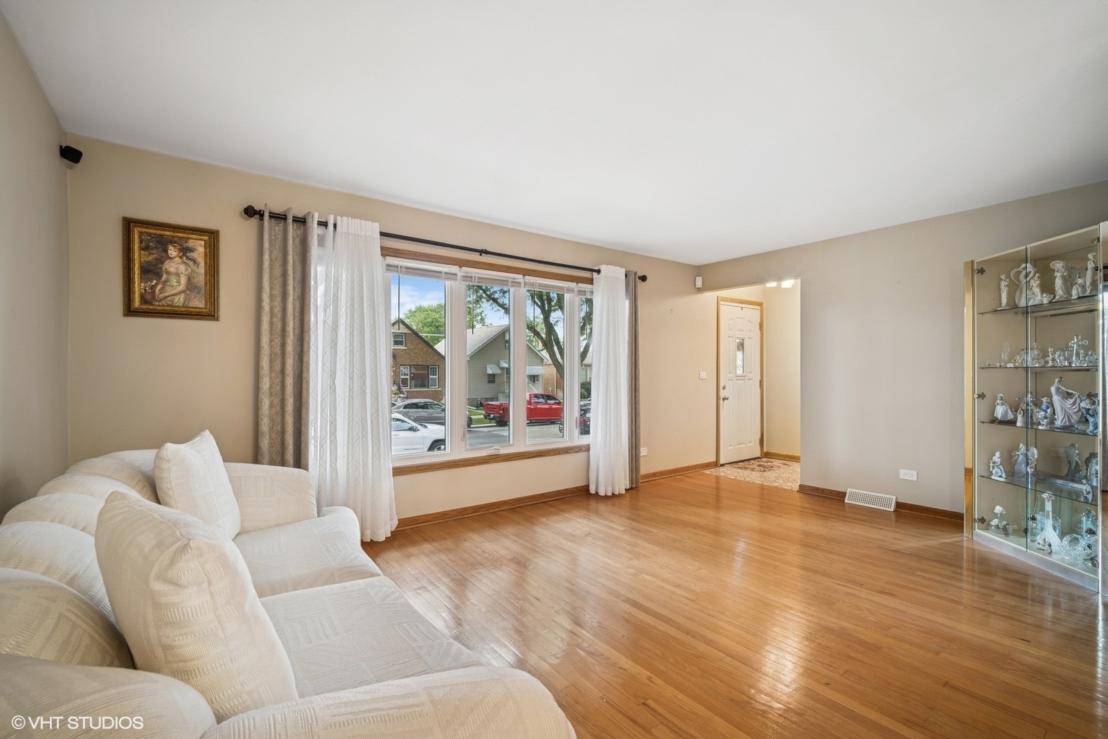 3231 N Osage Avenue, Chicago, IL 60634