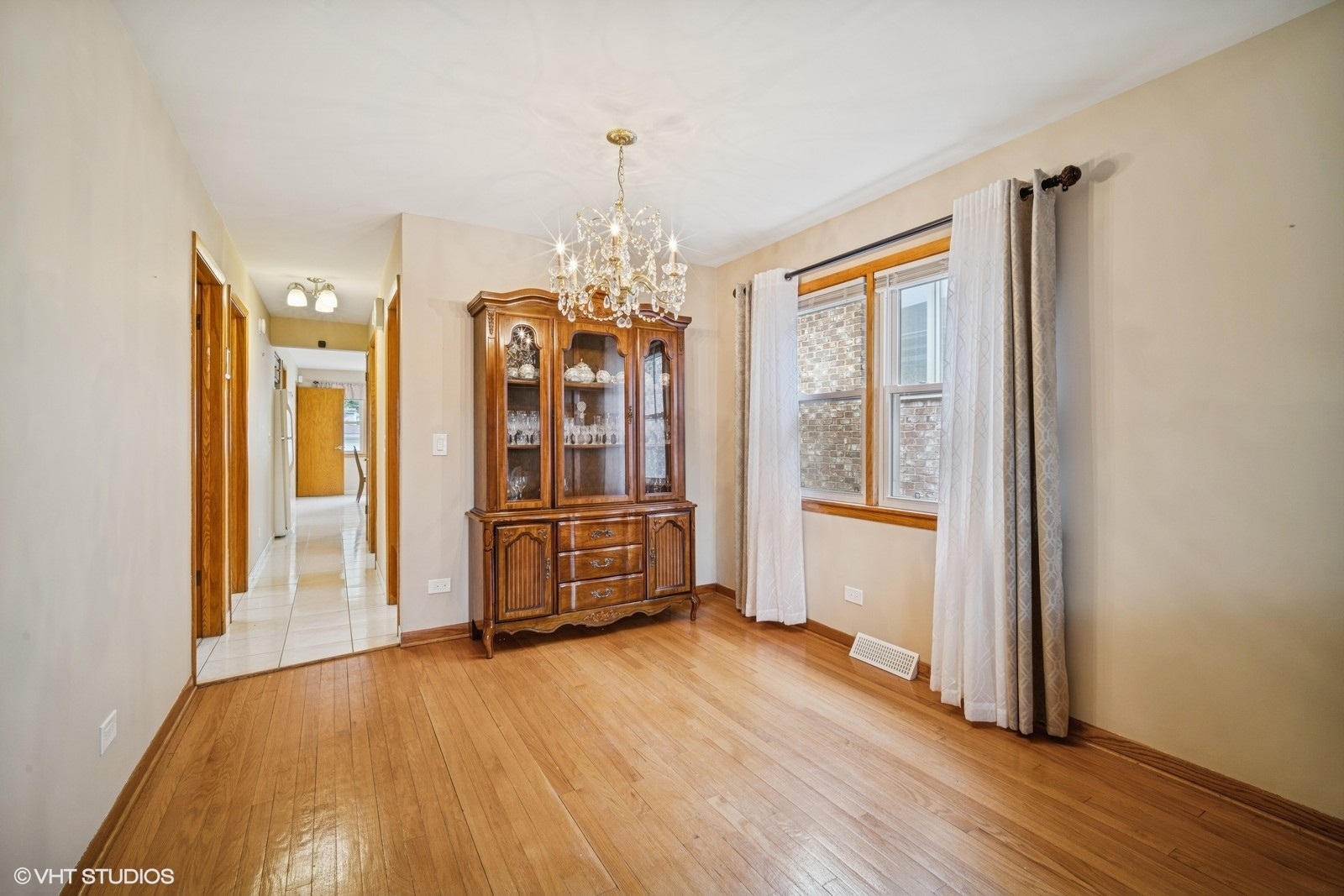 3231 N Osage Avenue, Chicago, IL 60634