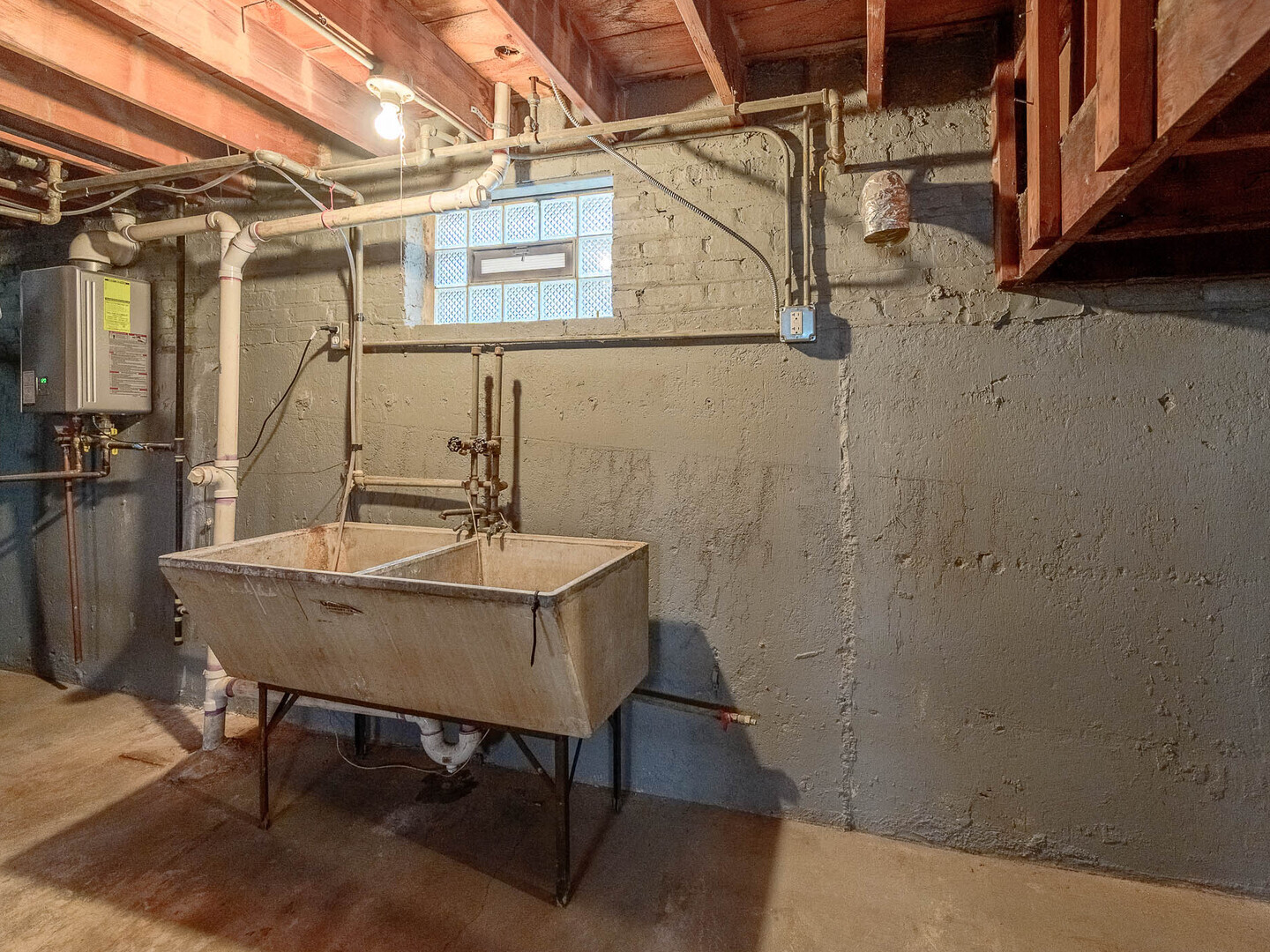 4730 S Lawler Avenue, Chicago, IL 60638