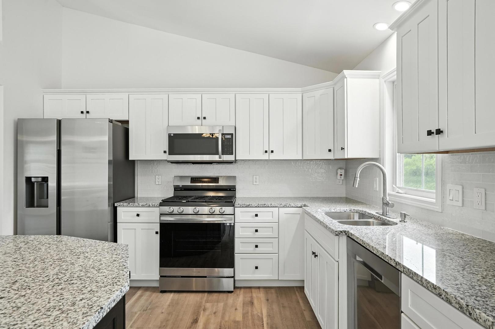 22 Summerhill Drive, Dyer, IN 46311