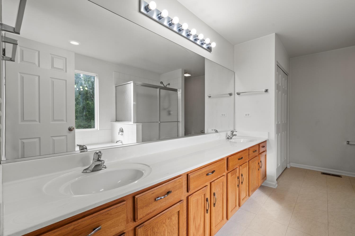 1409 Fitzer Drive, Joliet, IL 60431