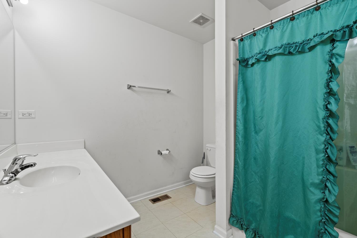1409 Fitzer Drive, Joliet, IL 60431
