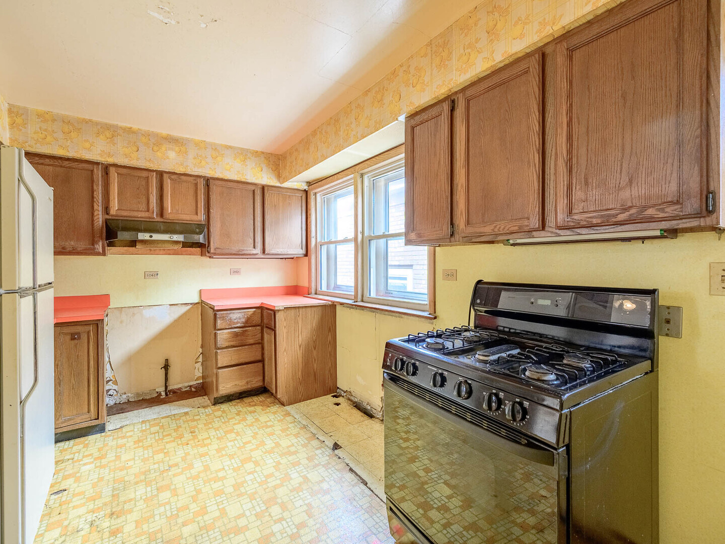 5783 N Elston Avenue, Chicago, IL 60646