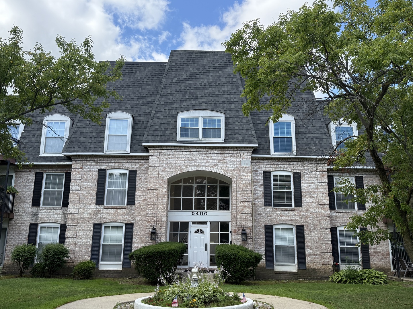 5400 Carriageway Drive #315, Rolling Meadows, IL 60008