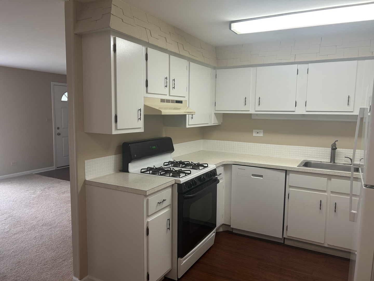 322 WHIDAH Court #322, Schaumburg, IL 60194
