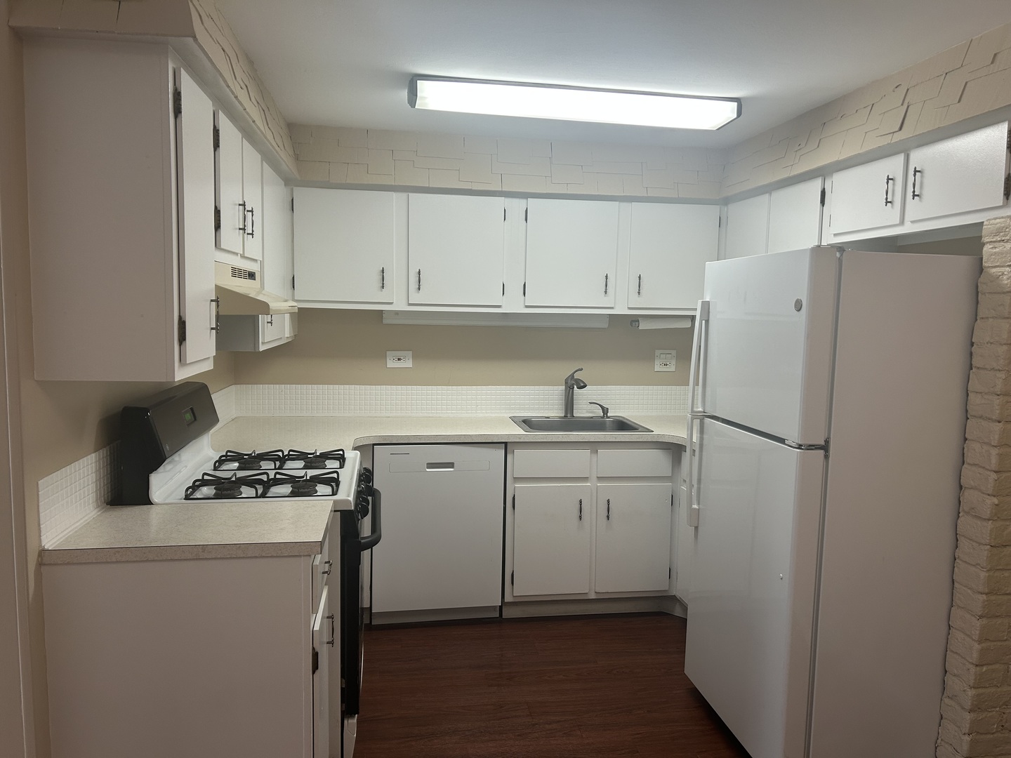 322 WHIDAH Court #322, Schaumburg, IL 60194