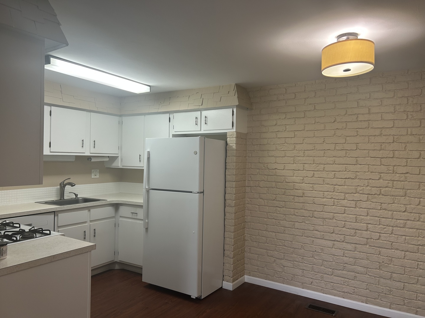 322 WHIDAH Court #322, Schaumburg, IL 60194