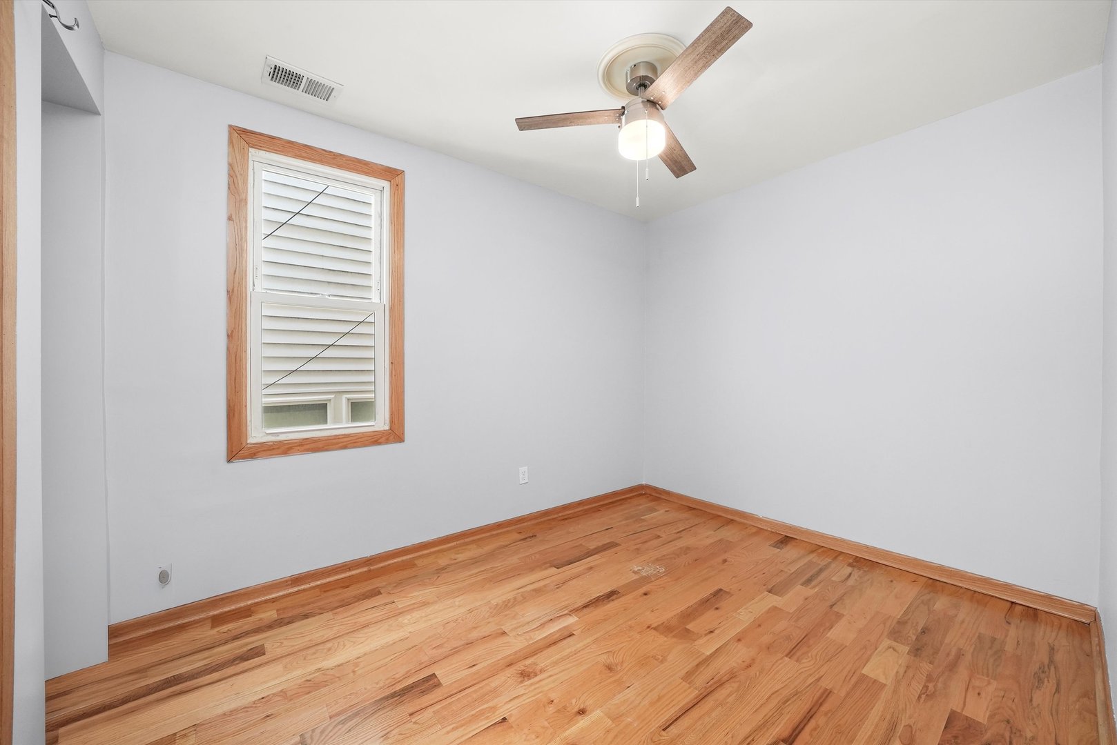 4614 N Springfield Avenue, Chicago, IL 60625