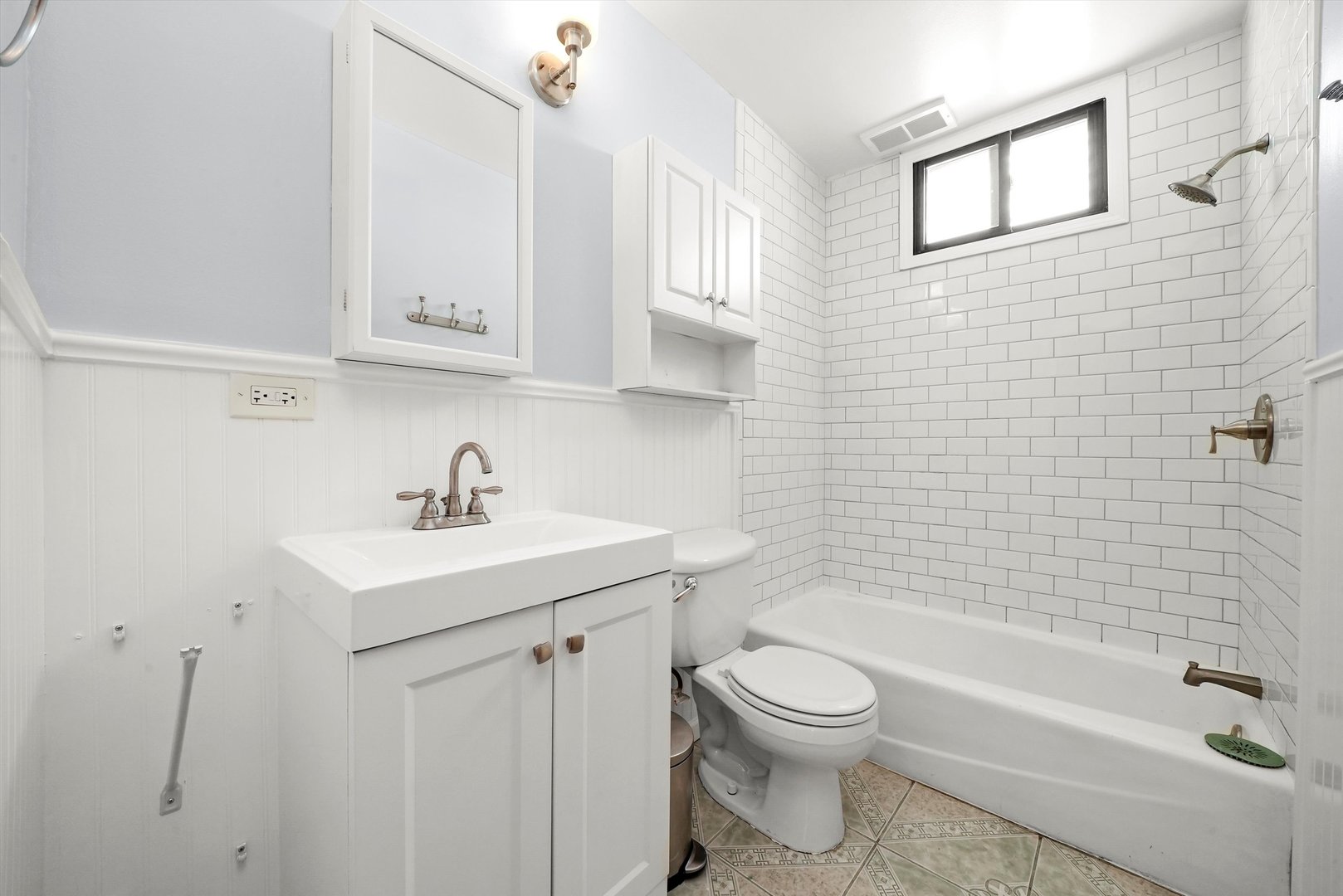 4614 N Springfield Avenue, Chicago, IL 60625