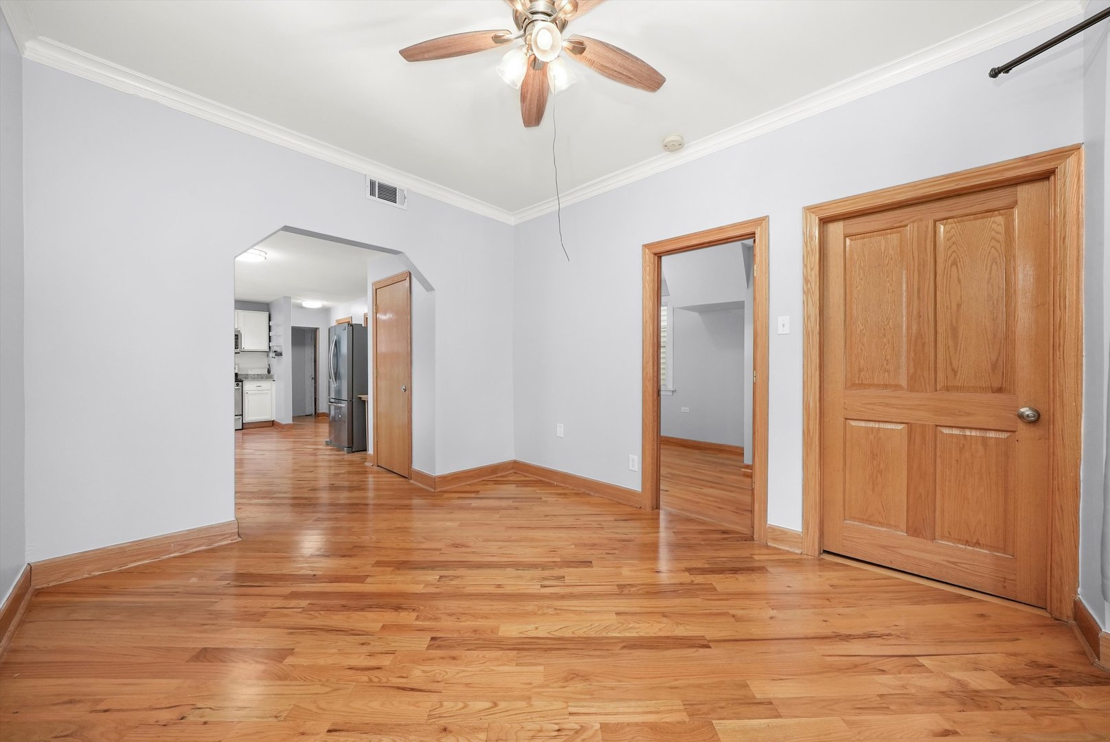 4614 N Springfield Avenue, Chicago, IL 60625
