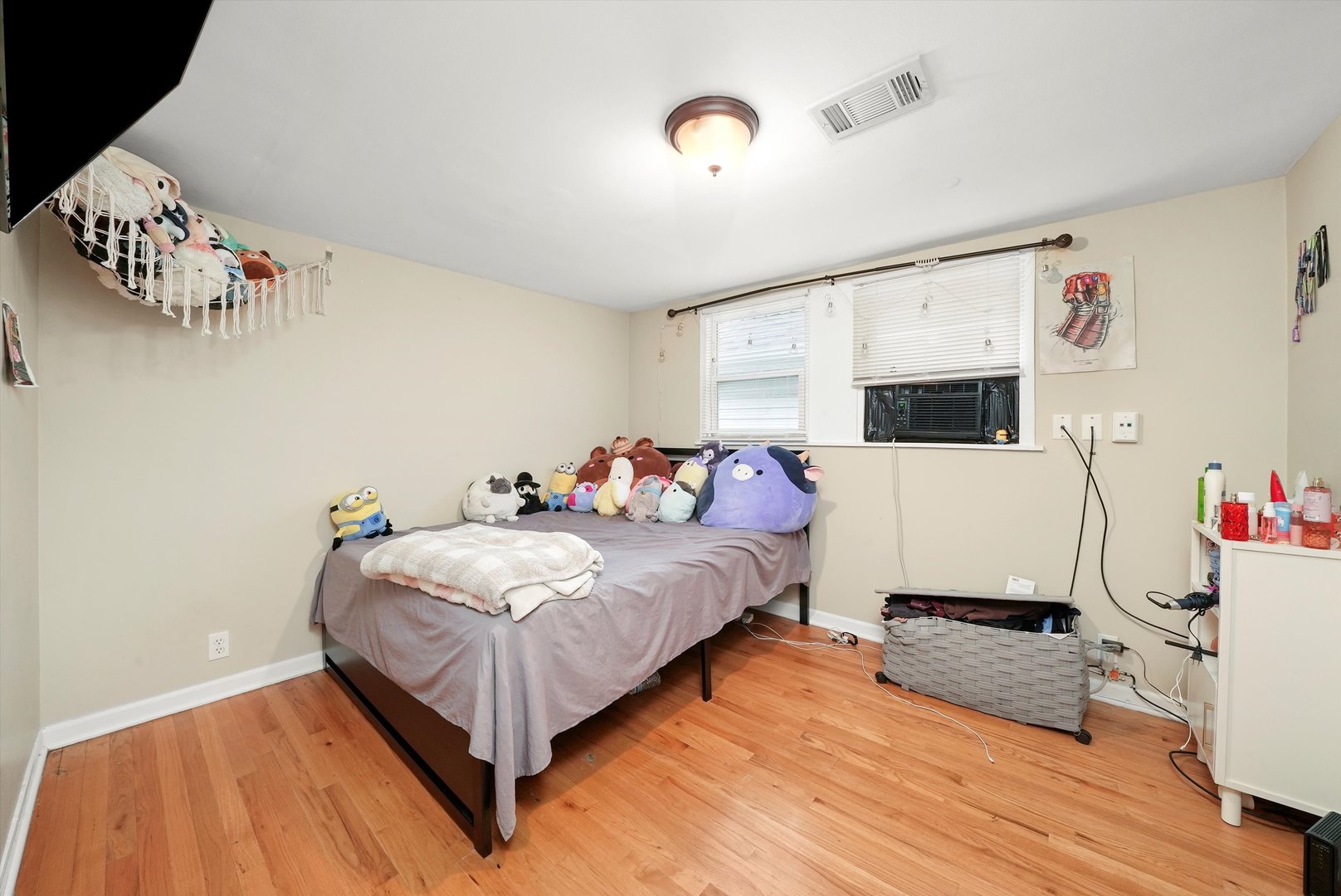4614 N Springfield Avenue, Chicago, IL 60625