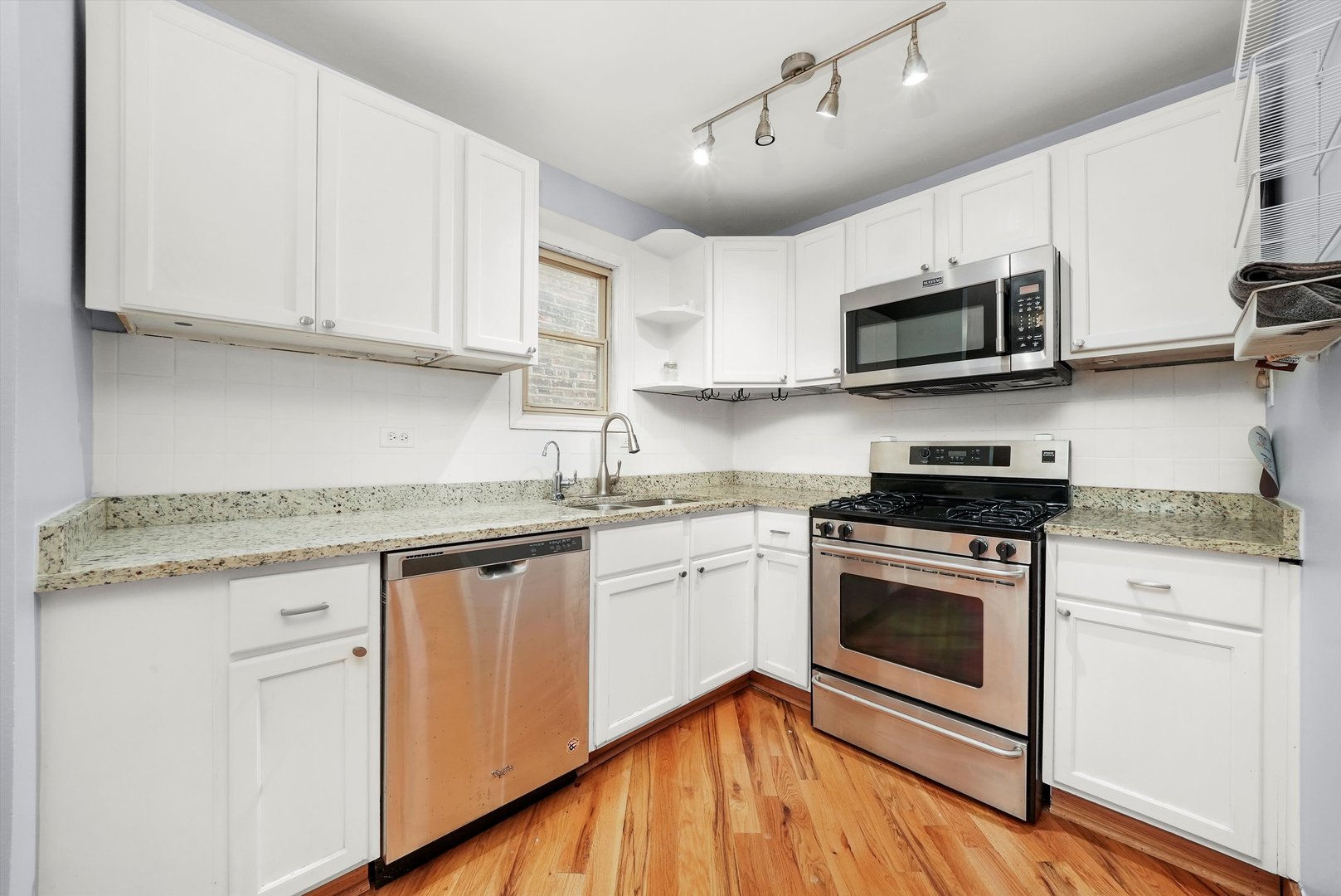 4614 N Springfield Avenue, Chicago, IL 60625