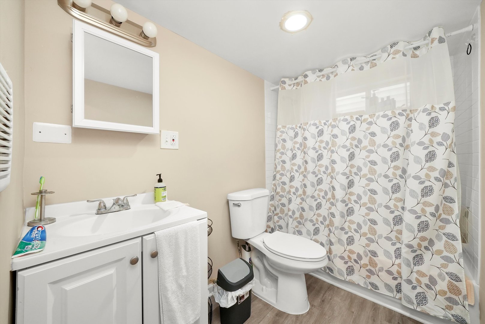 4614 N Springfield Avenue, Chicago, IL 60625