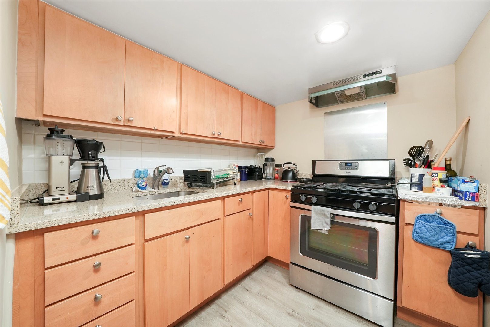 4614 N Springfield Avenue, Chicago, IL 60625