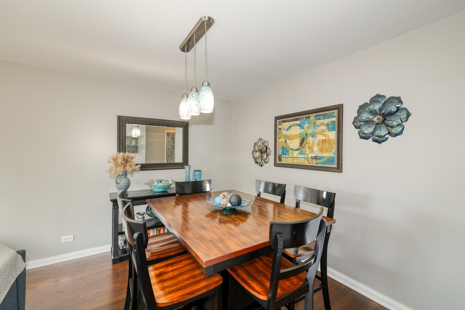 0n711 Bedford Lane, Winfield, IL 60190