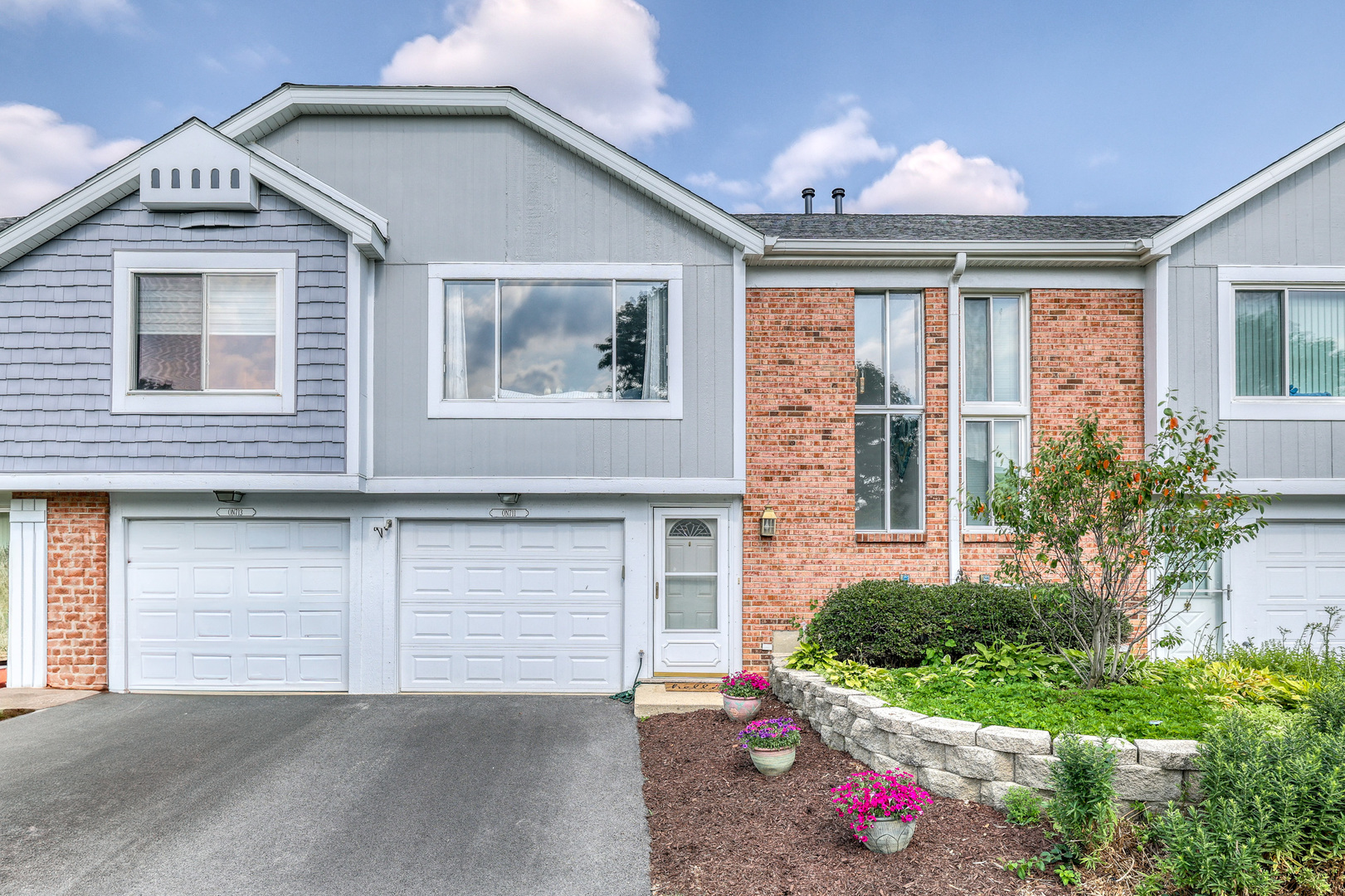 0n711 Bedford Lane, Winfield, IL 60190