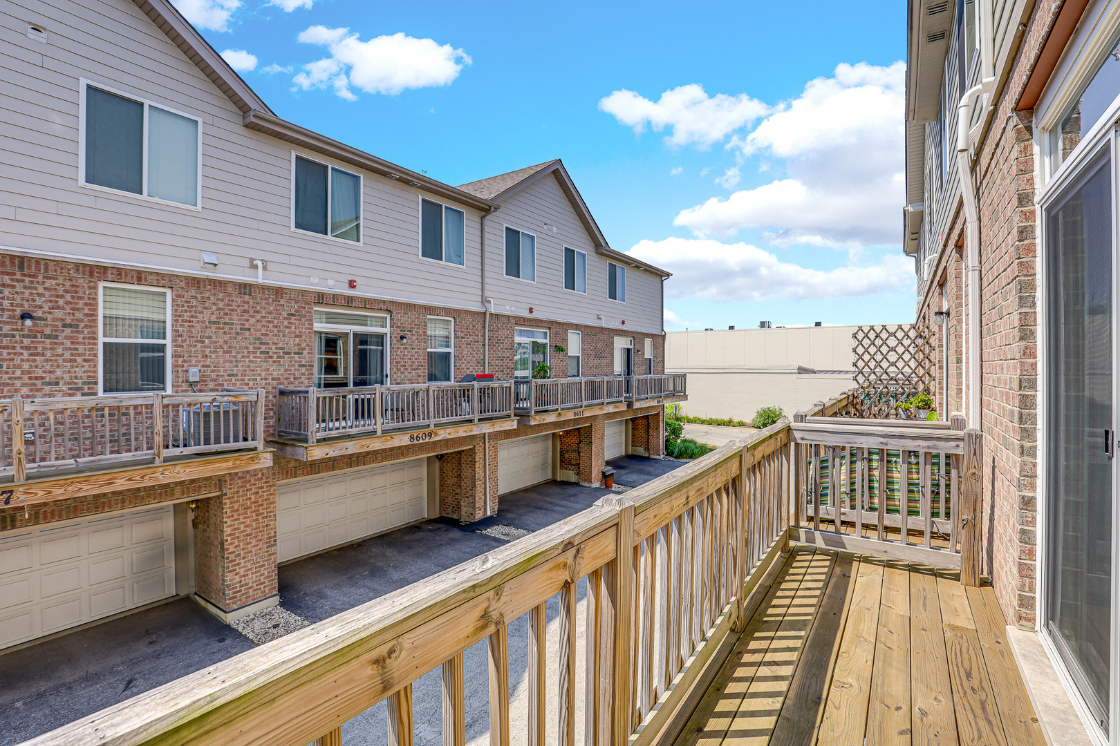 406 Prairie Court, Morton Grove, IL 60053