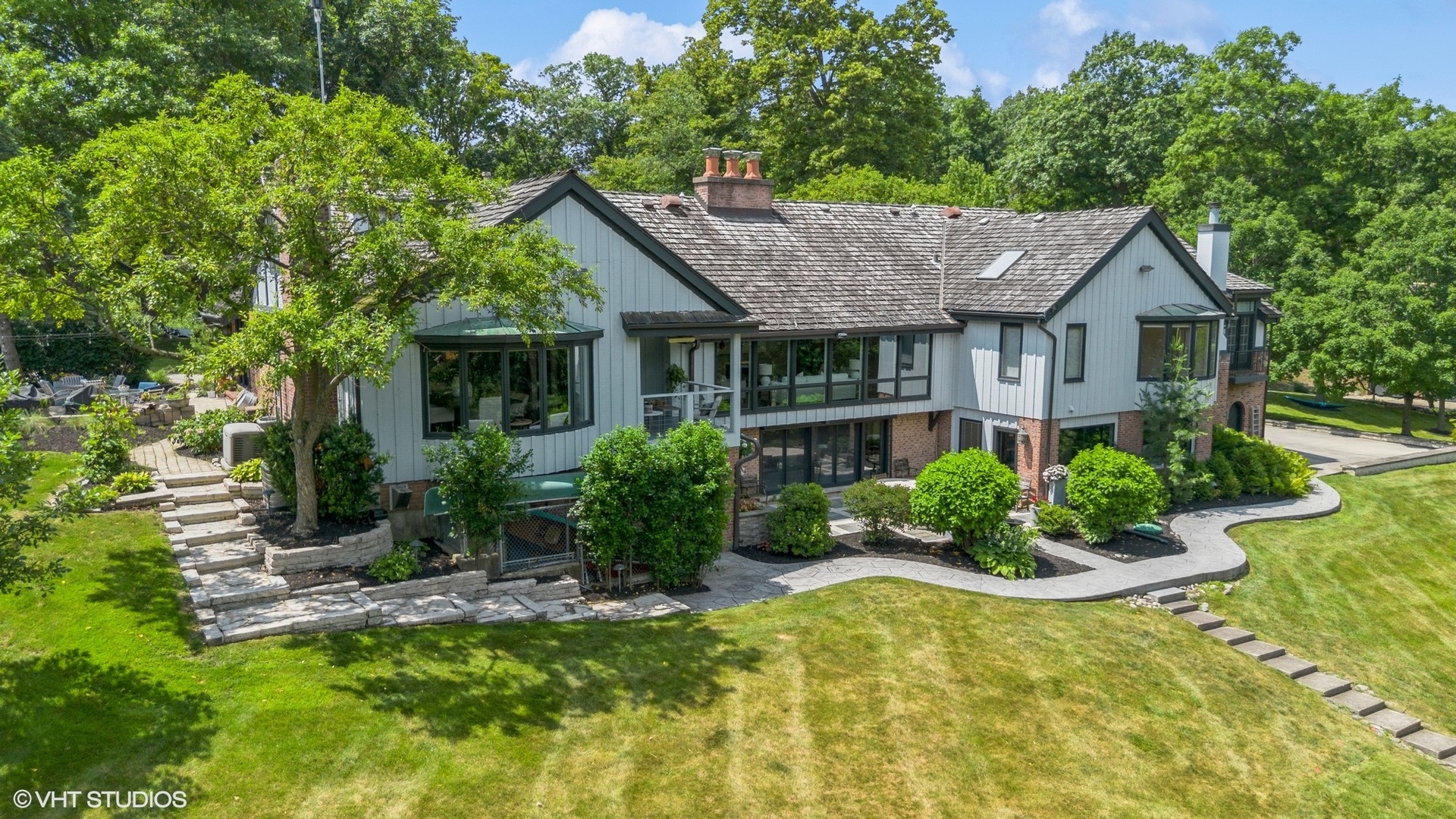 1030 CRESCENT Boulevard, Glen Ellyn, IL 60137
